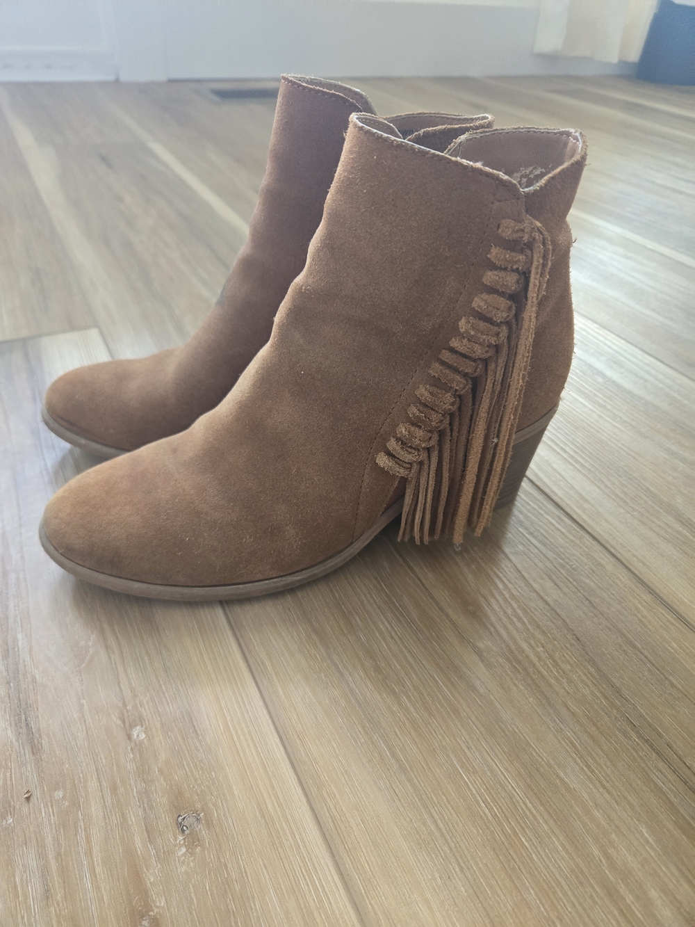 Kenneth Cole Reaction Tan Suede Fringe Ankle Boots